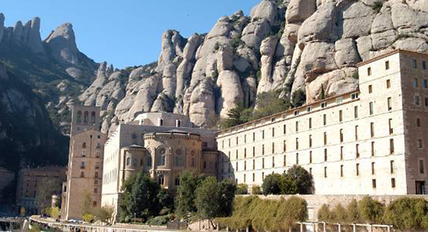 Premium Montserrat & Gaudí Tour