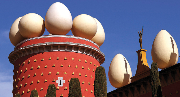 Dalí's Figueras & Girona Tour